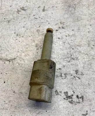 Audi A4 S4 B5 8D Brake pedal sensor switch 4a0945515a