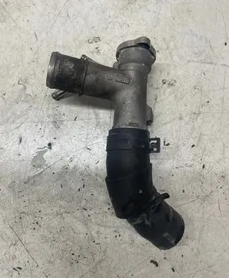 Nissan Juke I F15 Engine coolant pipe/hose 100508A016