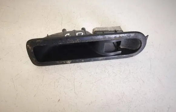 Renault Scenic II - Grand scenic II Front door window switch trim 156013870