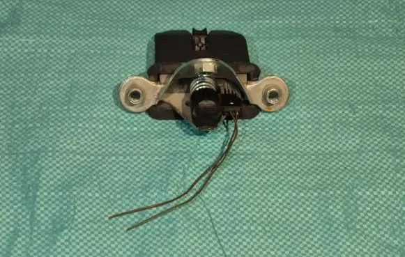 Skoda Octavia Mk2 (1Z) Tailgate/trunk/boot lock/catch/latch 1Z5827501E BN3CZ