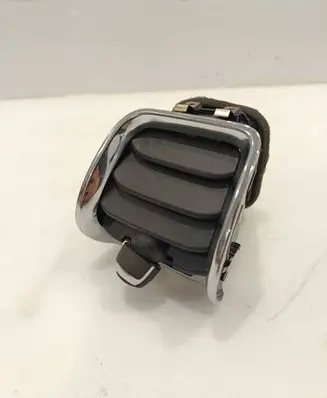 Mini Clubman F54 Dash center air vent grill 9340451