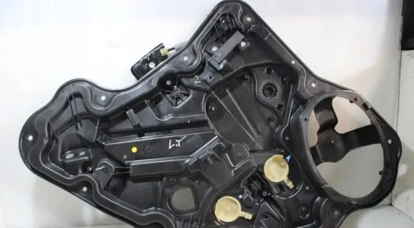 Jeep Compass Rear window lifting mechanism without motor