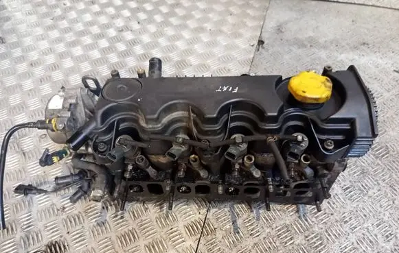 Fiat Croma Engine head