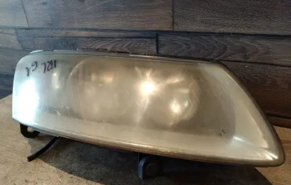 Audi A6 S6 C6 4F Headlight/headlamp