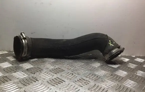 Audi A8 S8 D3 4E Intercooler hose/pipe 4E0145737K
