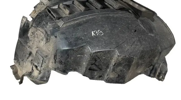 Front wheel arch liner splash guards
