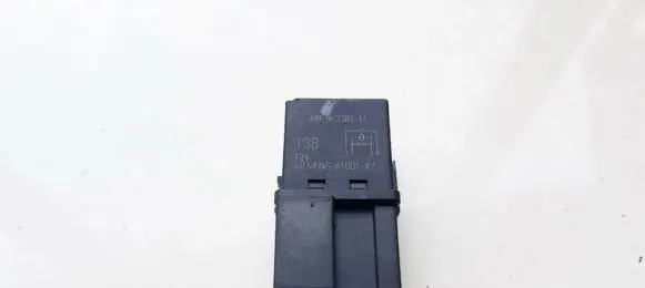 Volvo S40, V40 Other relay MB953382 V23074