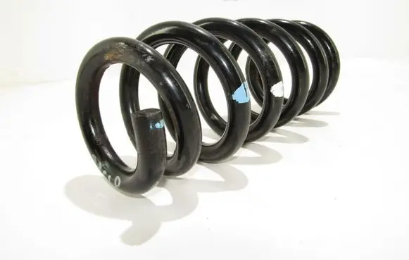 Mitsubishi Pajero Front coil spring kodo