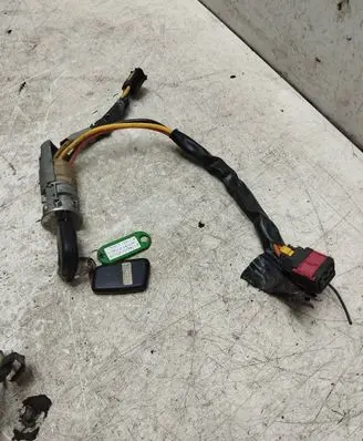 Citroen Xsara Picasso Ignition lock 33391zx