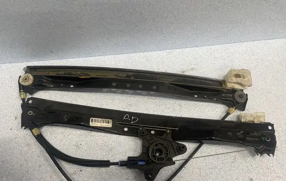 Chrysler Town u0026 Country V Front window lifting mechanism without motor 3014622