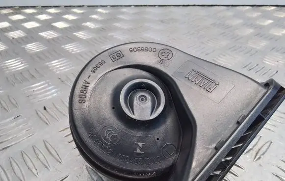 Opel Astra J Horn signal 002408202 0069900