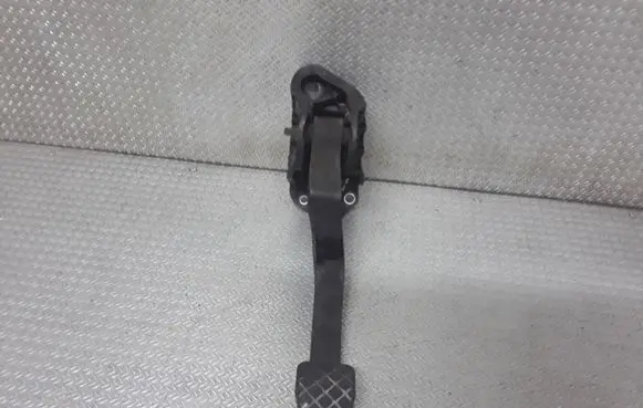 Clutch pedal