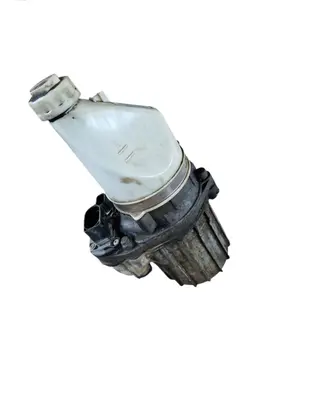 Opel Astra H Power steering pump 13192897