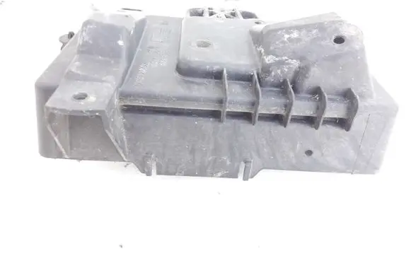 Opel Astra G Battery box tray 09132098