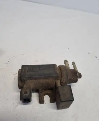 Volvo XC90 Turbo solenoid valve 72190329 30637251