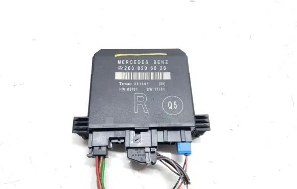 Mercedes-Benz C W203 Door control unit/module 2038206626