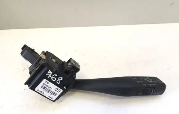 Volkswagen Golf VI Indicator stalk 1K0953513G
