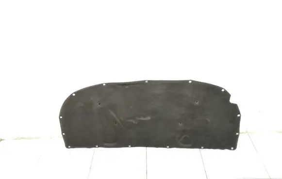 Engine bonnet/hood sound/heat insulation