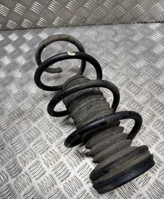 Nissan X-Trail T32 Front coil spring 