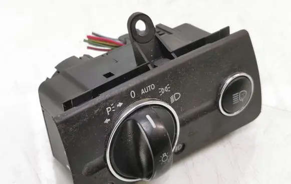 Mercedes-Benz E W211 Light switch 2115450104