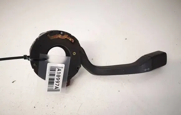 Volkswagen PASSAT B3 Indicator stalk DOTSAEQB88