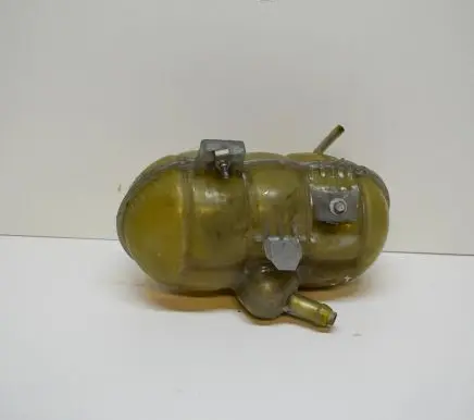 Ford Mustang VI Coolant expansion tank/reservoir FR338A080AC
