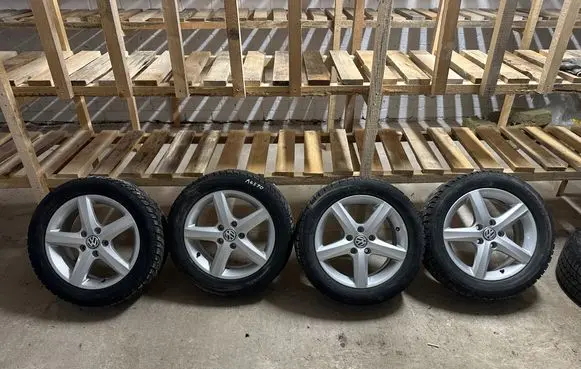 Volkswagen Golf VII R16 alloy rim 5G0601025CE