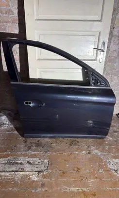 Volvo XC60 Front door