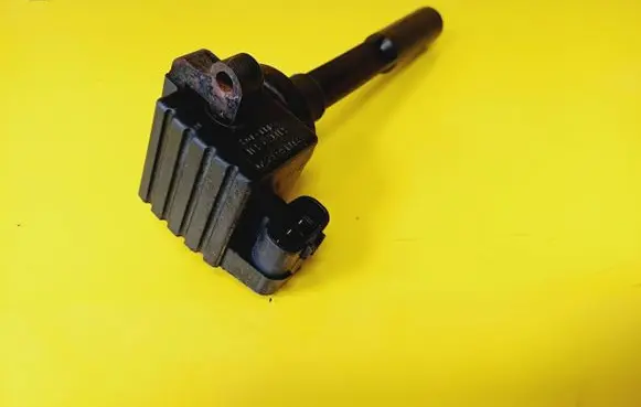 Opel Frontera B High voltage ignition coil 8971363250