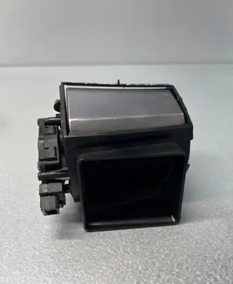 Rear air vent grill