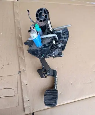 Fiat Talento Clutch pedal 14017095 96041074