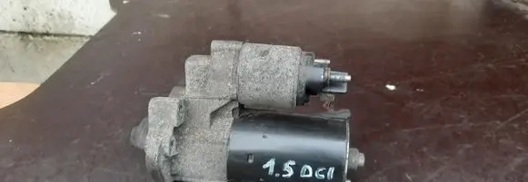 Renault Captur Starter motor 233001073R