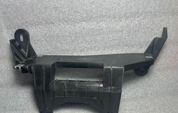 Audi A5 Sportback 8TA Sound amplifier holder/bracket 8T8907101