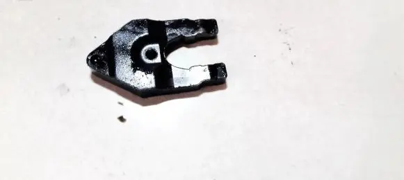 Nissan X-Trail T30 Fuel Injector clamp holder