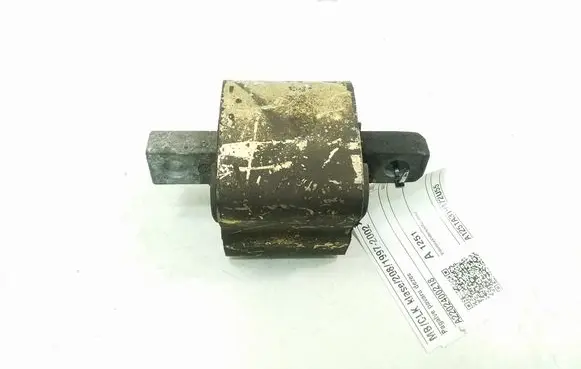 Mercedes-Benz CLK A208 C208 Gearbox mount A2202400218