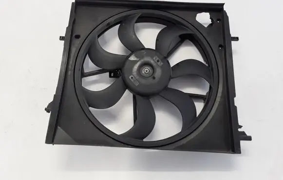 Renault Kadjar Radiator cooling fan shroud