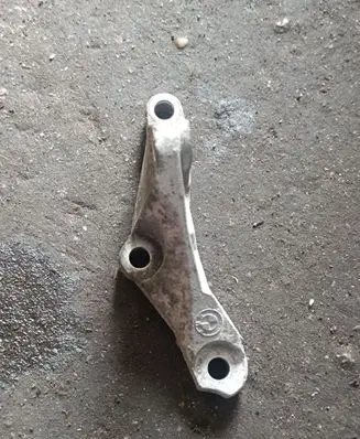 BMW 4 F32 F33 Fuel pump bracket 1351781069801 13517810698 7810698