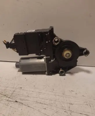 Volkswagen Golf Cross Rear door window regulator motor 1K0959795E 130206 150508