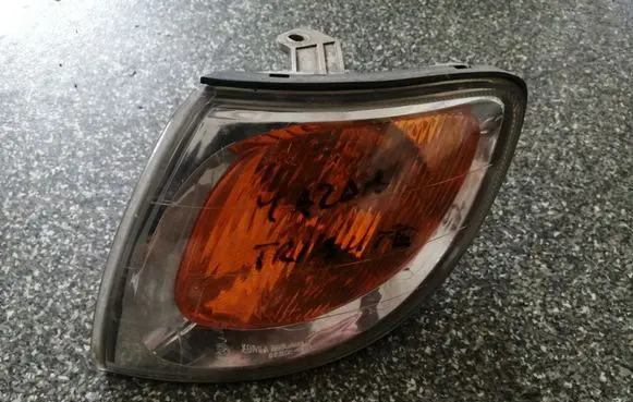 Hyundai Trajet Front indicator light 923013A0