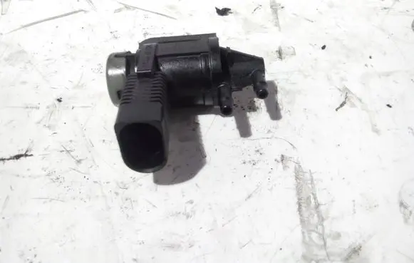 Audi A4 S4 B7 8E 8H Turbo solenoid valve 1J0906283C