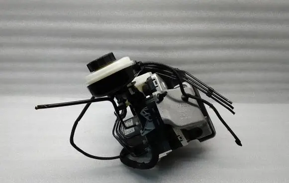 Volvo S90, V90 ABS Pump 32281728 620C300038F 62937681