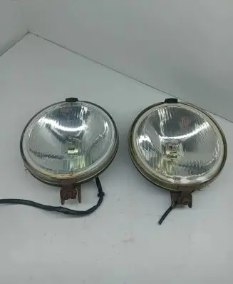Jeep Cherokee XJ Non-factory (optional) fog light 