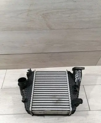 Lamborghini Urus Intercooler radiator 4M0145804BT