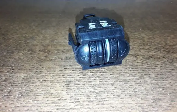 Volkswagen PASSAT B5 Headlight level height control switch 3B0941333C