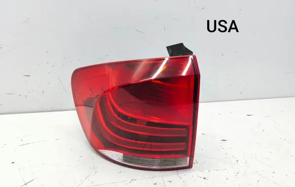 BMW X1 E84 Rear/tail lights 6321299011109 2990111