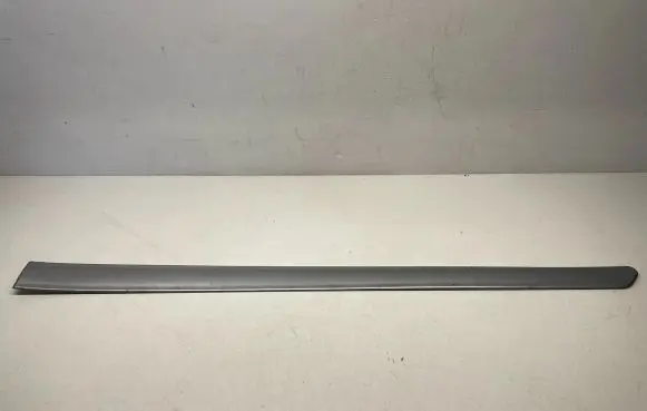 Subaru Forester SJ Front door trim (molding) J101SSG720 J101SSG720TR