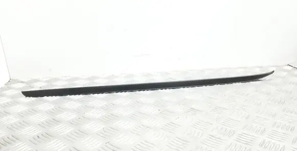 Volkswagen Jetta VI Windshield trim 5C6854328B