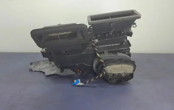 Jeep Compass Interior heater climate box assembly P68245114AD