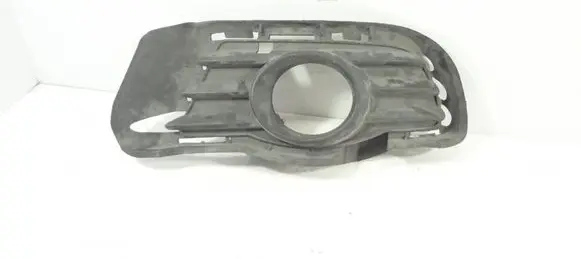 Mercedes-Benz C W204 Front bumper lower grill 2048850123 A2048850123