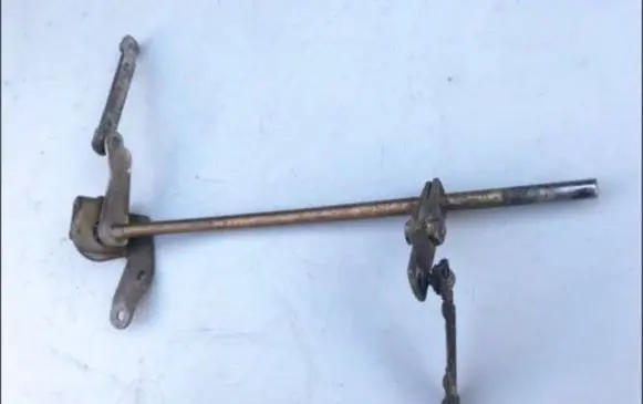 Mercedes-Benz W123 Throttle cable 
